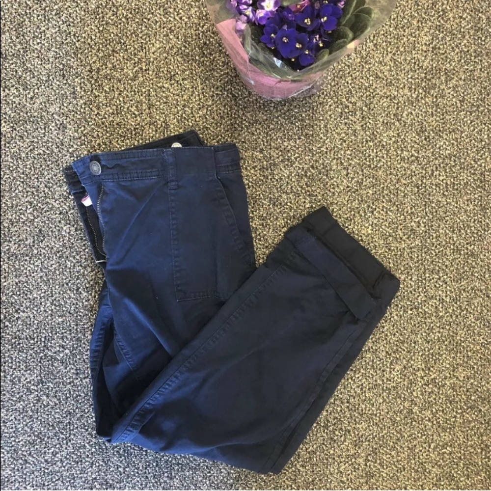 tommy hilfiger navy Pants / Cargo Very Cute Size 6